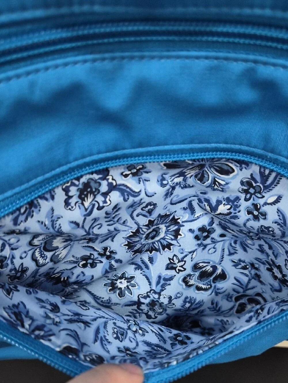 Vera Bradley Triple Zip Hipster Blue Bag